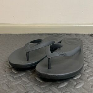 FitFlop IQushion Ergonomic Flip Flop Sandals Pick Black Mens size 11